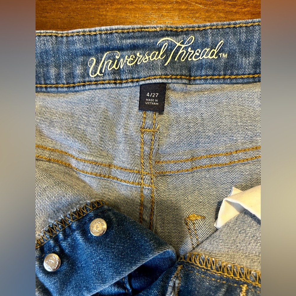 Universal Thread High Rise Midi Short - Picture 4 of 4
